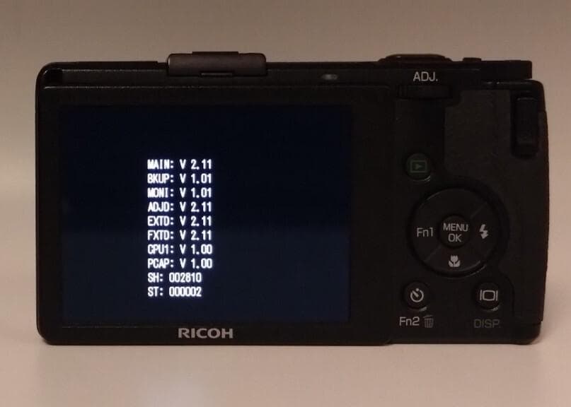 ショット数2810回 美品 RICOH GR DIGITAL IV 充電器付き