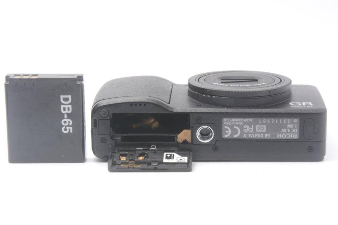 ショット数2810回 美品 RICOH GR DIGITAL IV 充電器付き