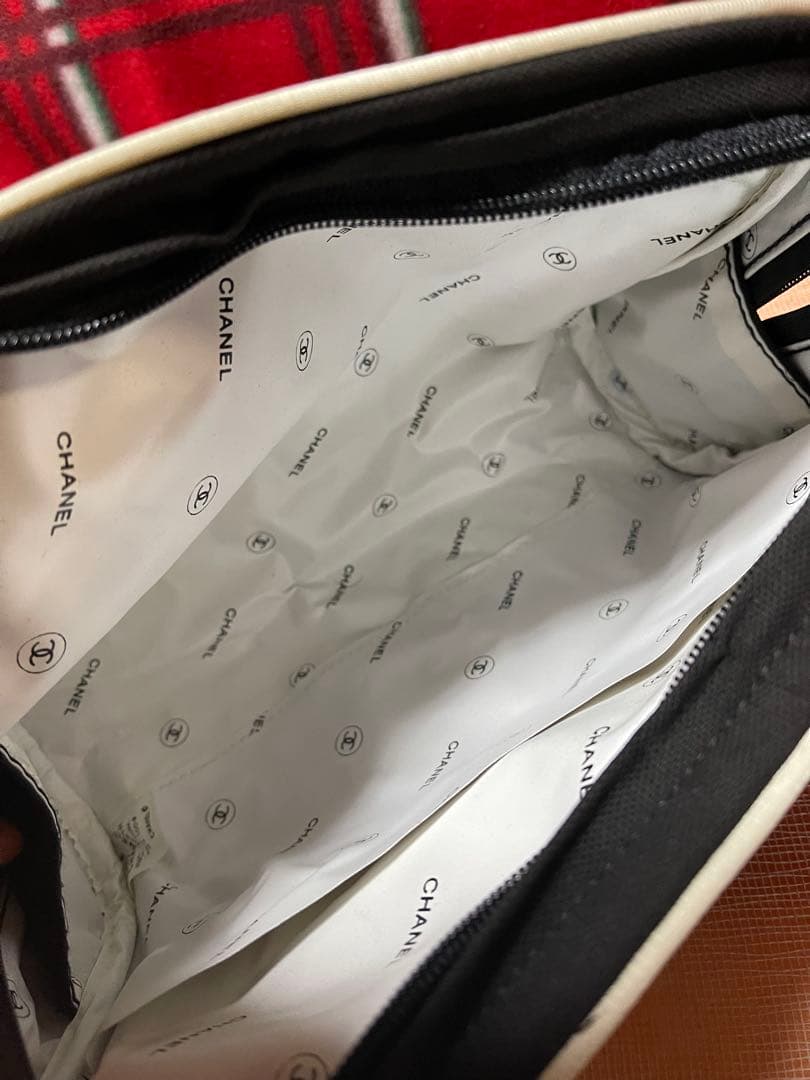 CHANELノベルティポーチ