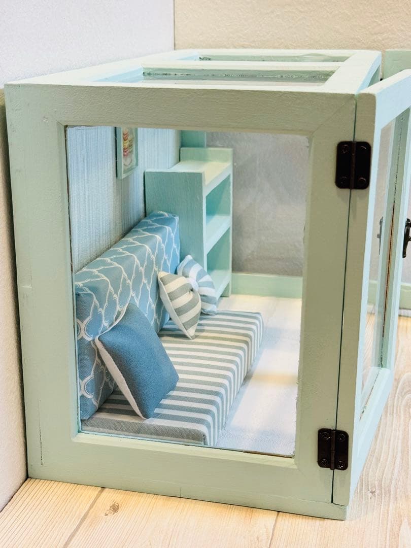 イレギュラー　0403a♡ミニチュアキャビネット♡ドールハウス