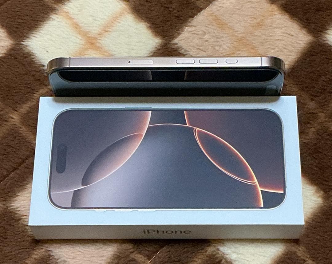 極美品 iPhone 16 Pro 128GB SIMフリー 96% 利用制限〇