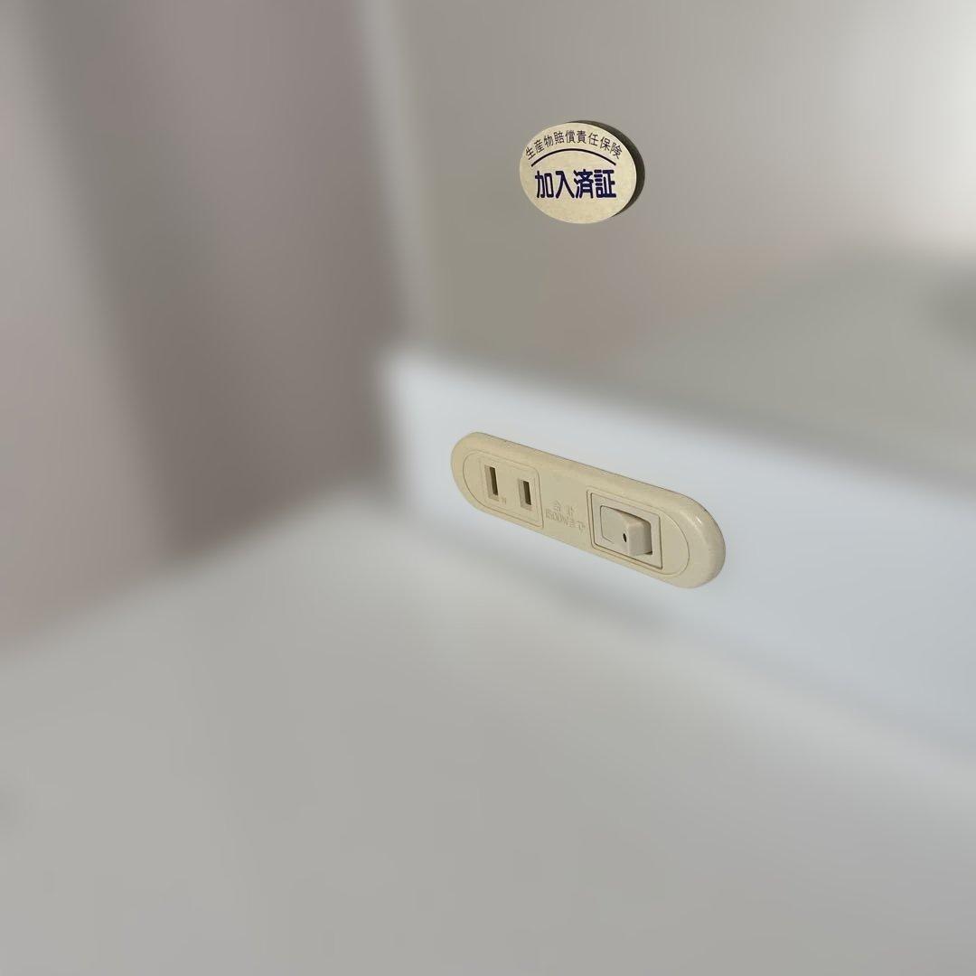 【機能性抜群】ホワイトドレッサー・鏡台　ライト　コンセント付　家具　リビング収納