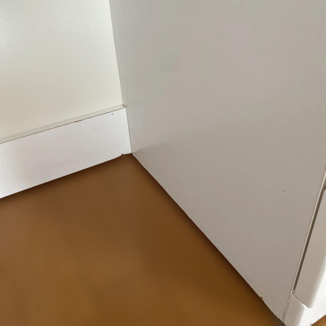 【機能性抜群】ホワイトドレッサー・鏡台　ライト　コンセント付　家具　リビング収納