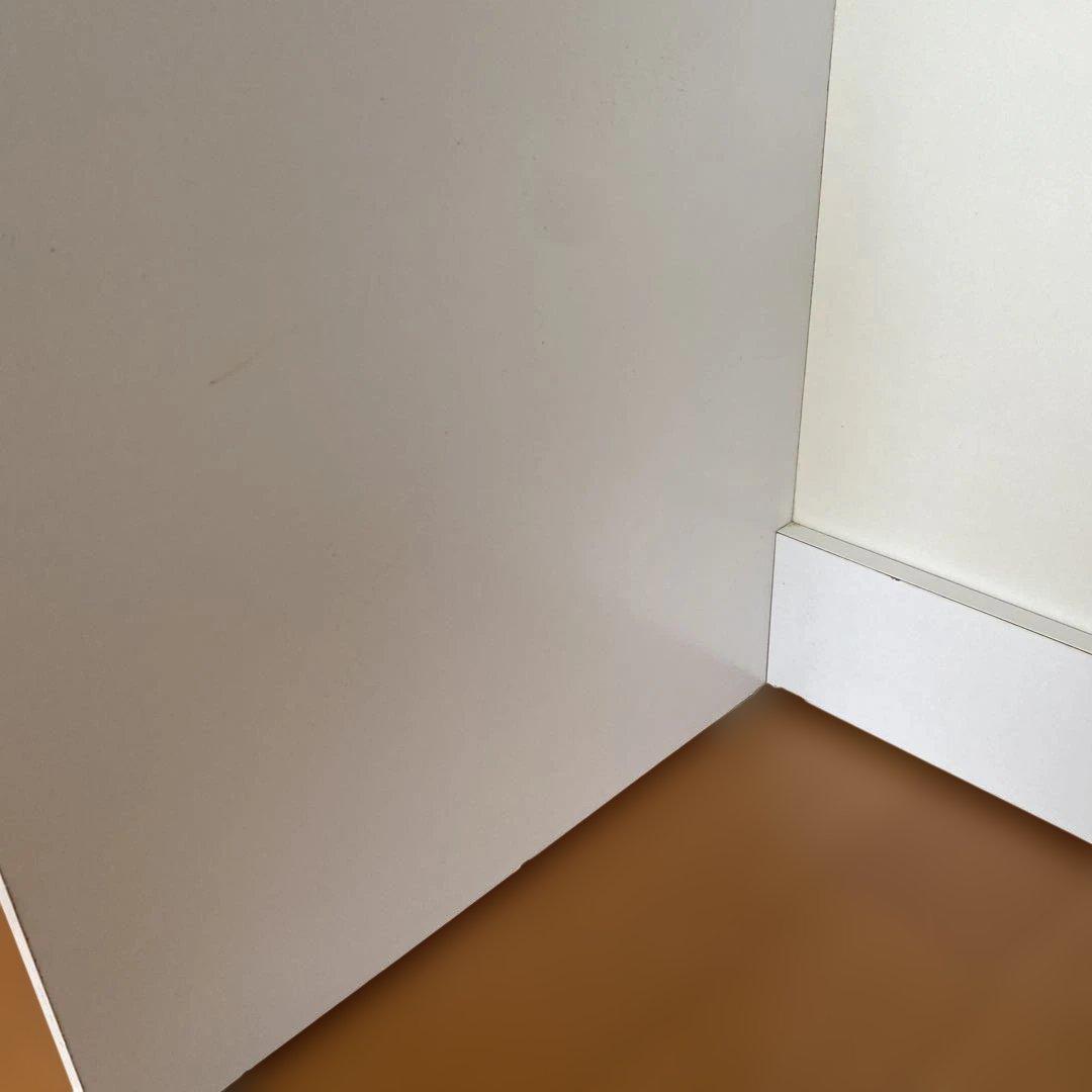 【機能性抜群】ホワイトドレッサー・鏡台　ライト　コンセント付　家具　リビング収納