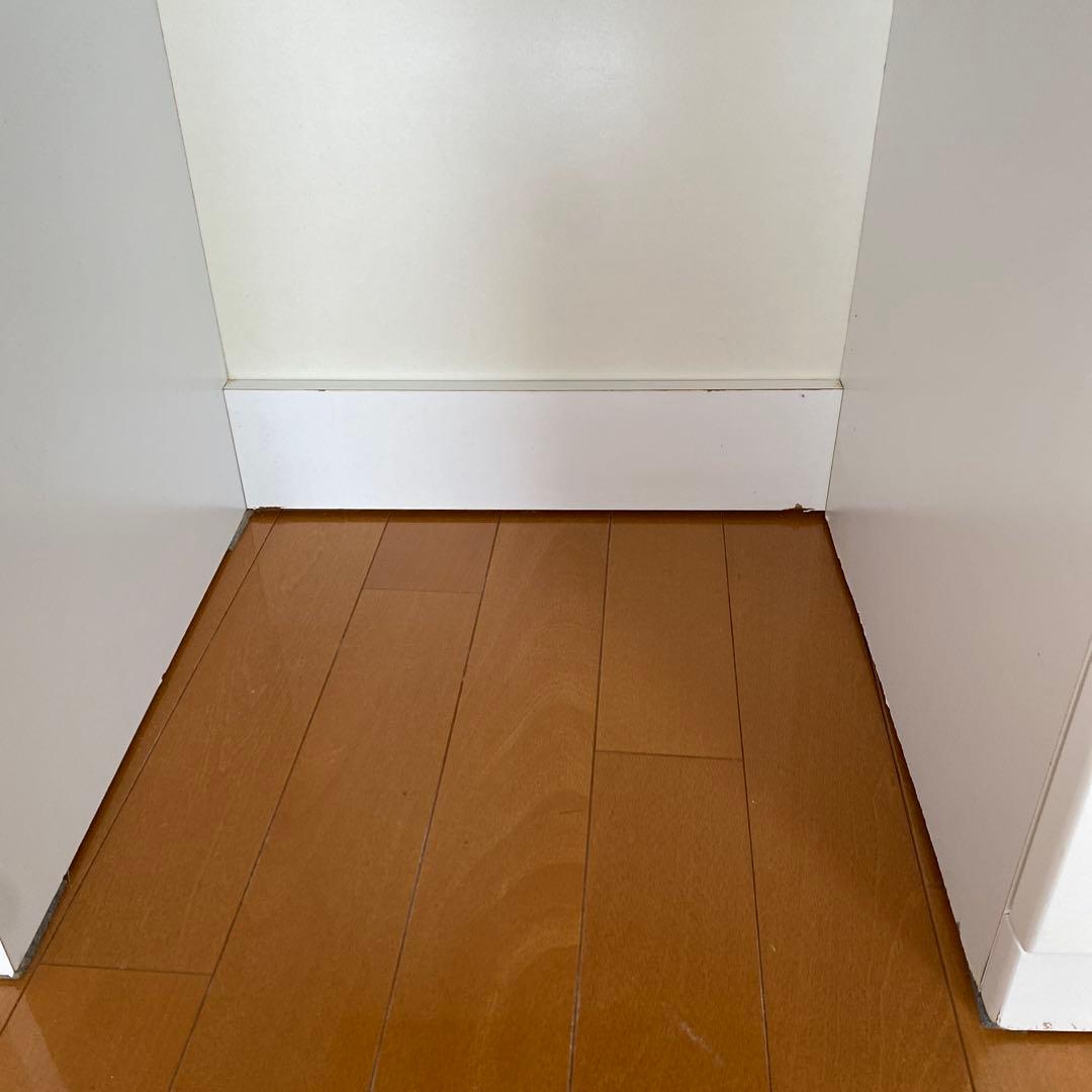 【機能性抜群】ホワイトドレッサー・鏡台　ライト　コンセント付　家具　リビング収納