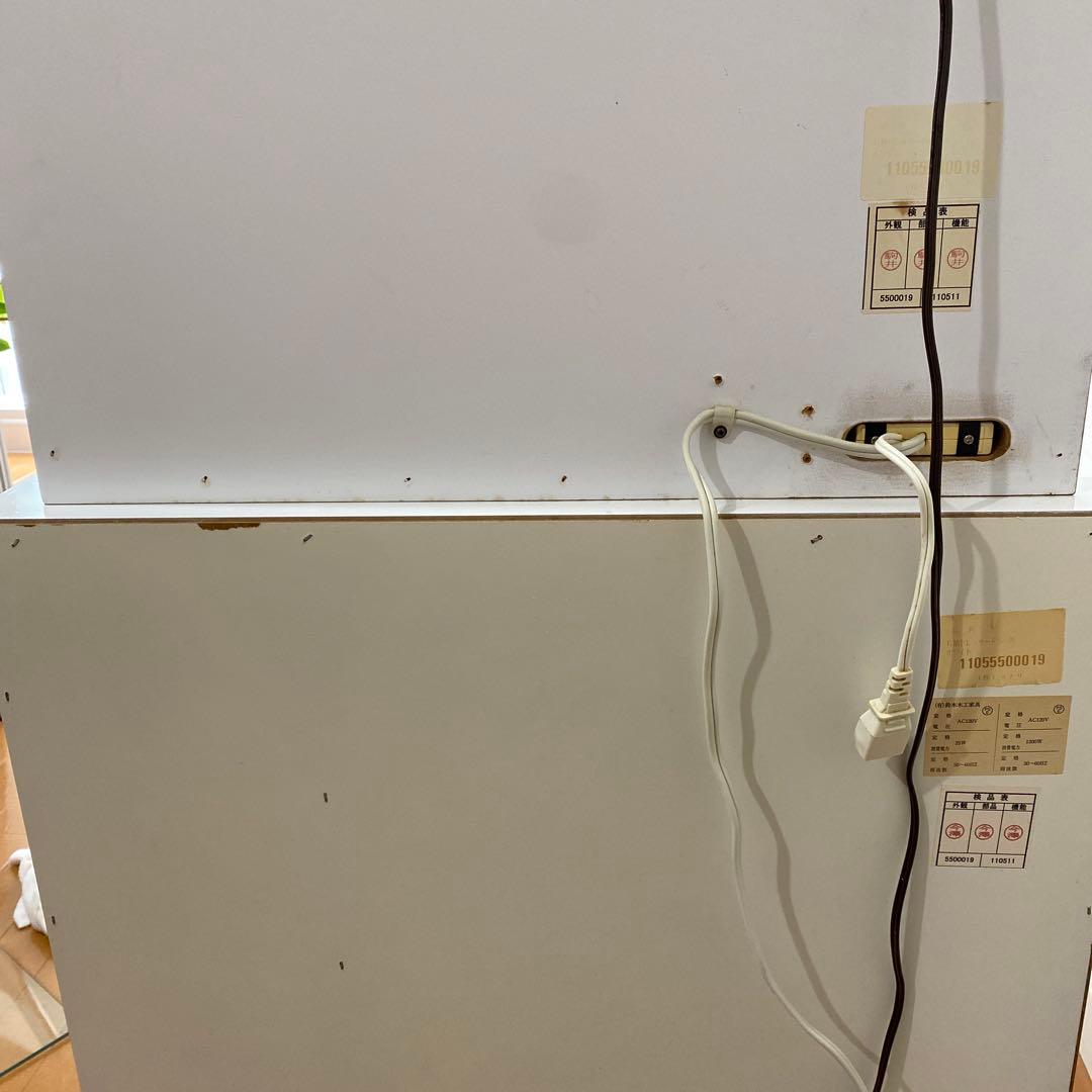 【機能性抜群】ホワイトドレッサー・鏡台　ライト　コンセント付　家具　リビング収納