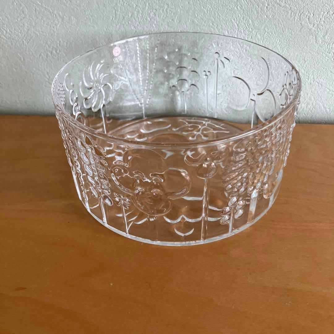 イッタラ　　サラダボウル　　直径15センチ　　ガラス