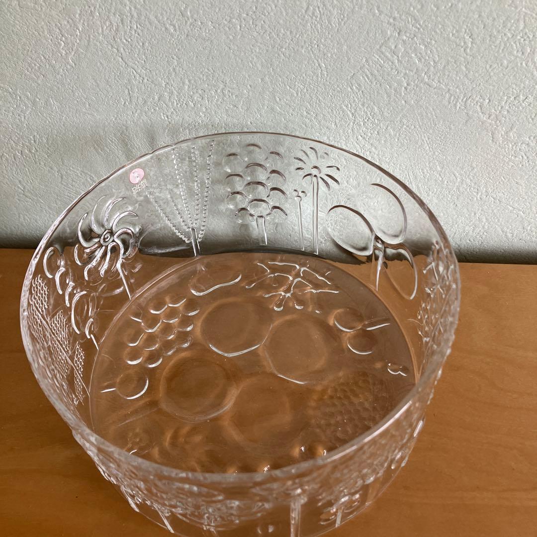 イッタラ　　サラダボウル　　直径15センチ　　ガラス