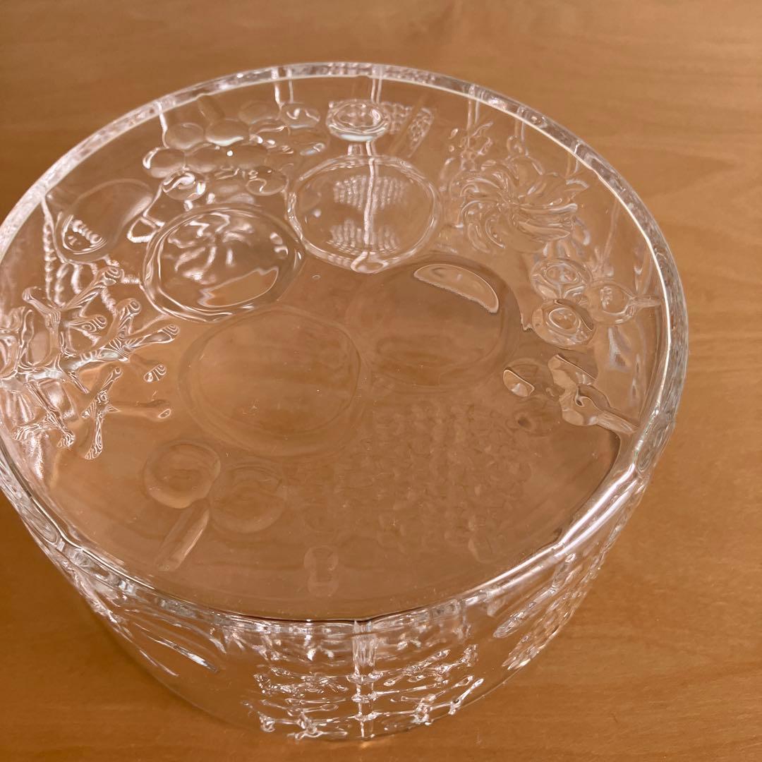 イッタラ　　サラダボウル　　直径15センチ　　ガラス