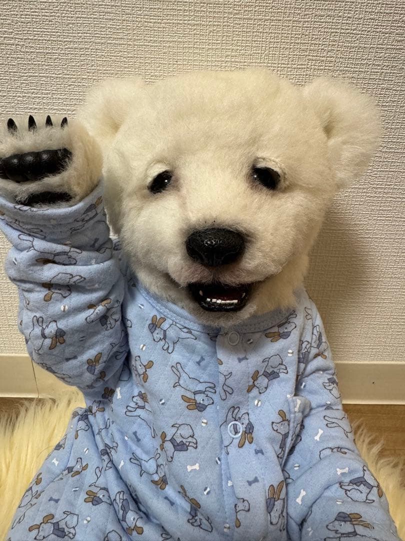 海外作家様作　赤ちゃんのシロクマ　テディベア
