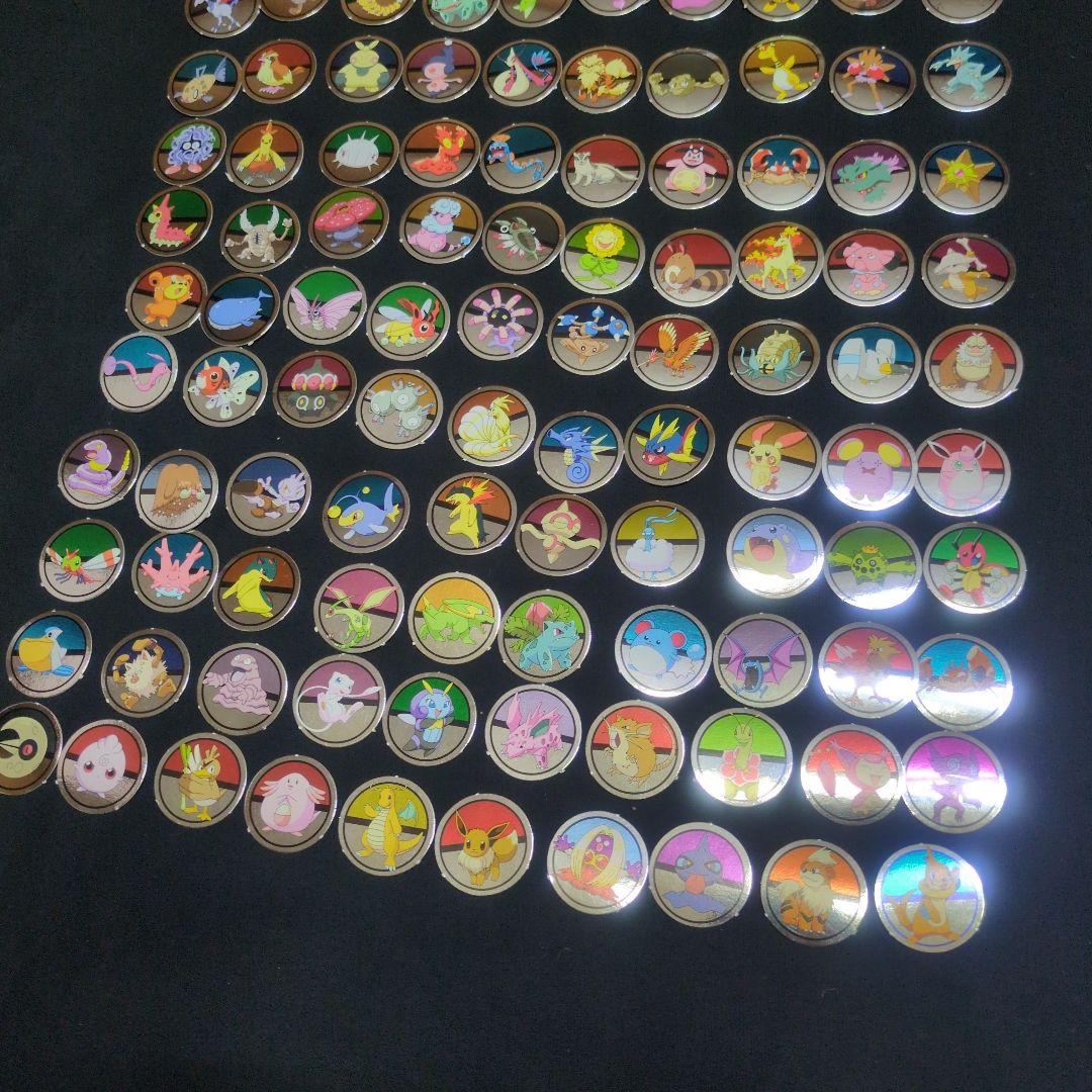 ☆週末限定☆ポケモン ぎんピカ メダル 小学館　幼稚園 付録　収納缶付き249枚