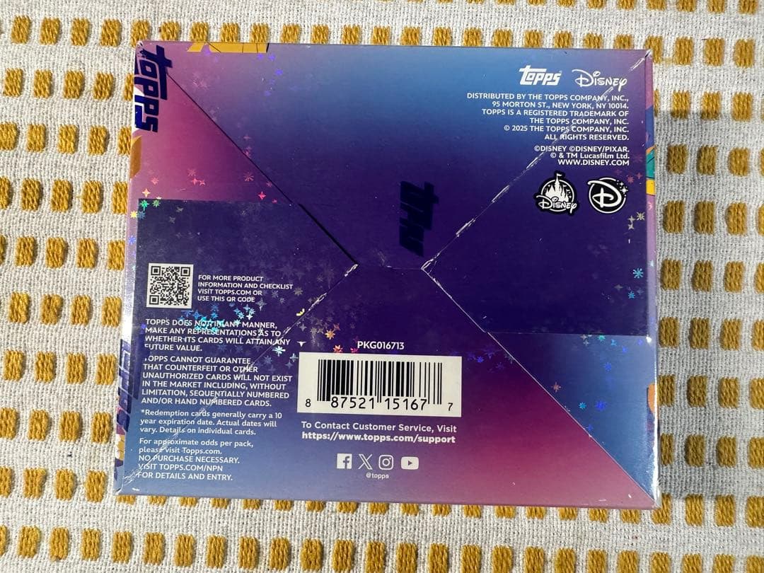 Topps Disney Disneyland 70周年記念トレカ BOX未開封