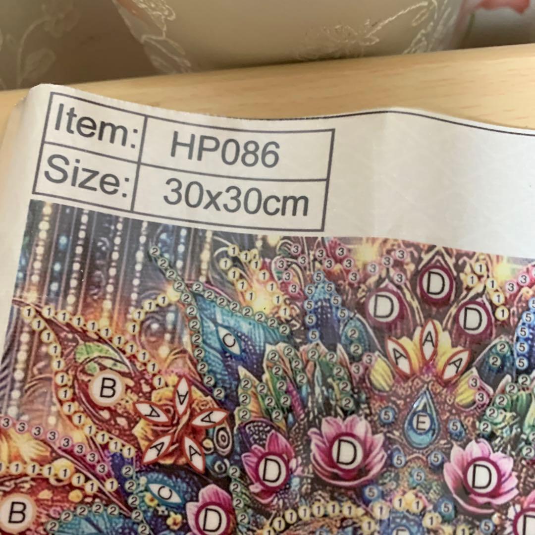 ダイヤモンドアート特殊ビーズ カラフルな女性と蓮の花のアート 30×30cm