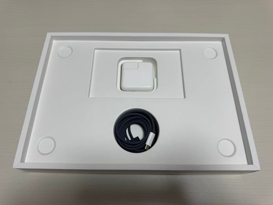 MacBookAir M2 13.6インチ 8GB / 256GB ミッドナイト