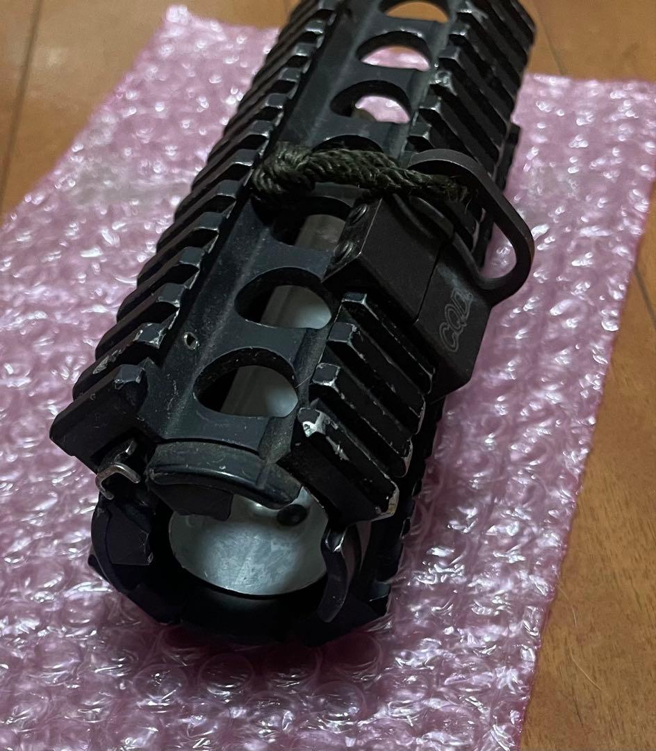 実物　KNIGHT'S ARMAMENT ハンドガード　m4用