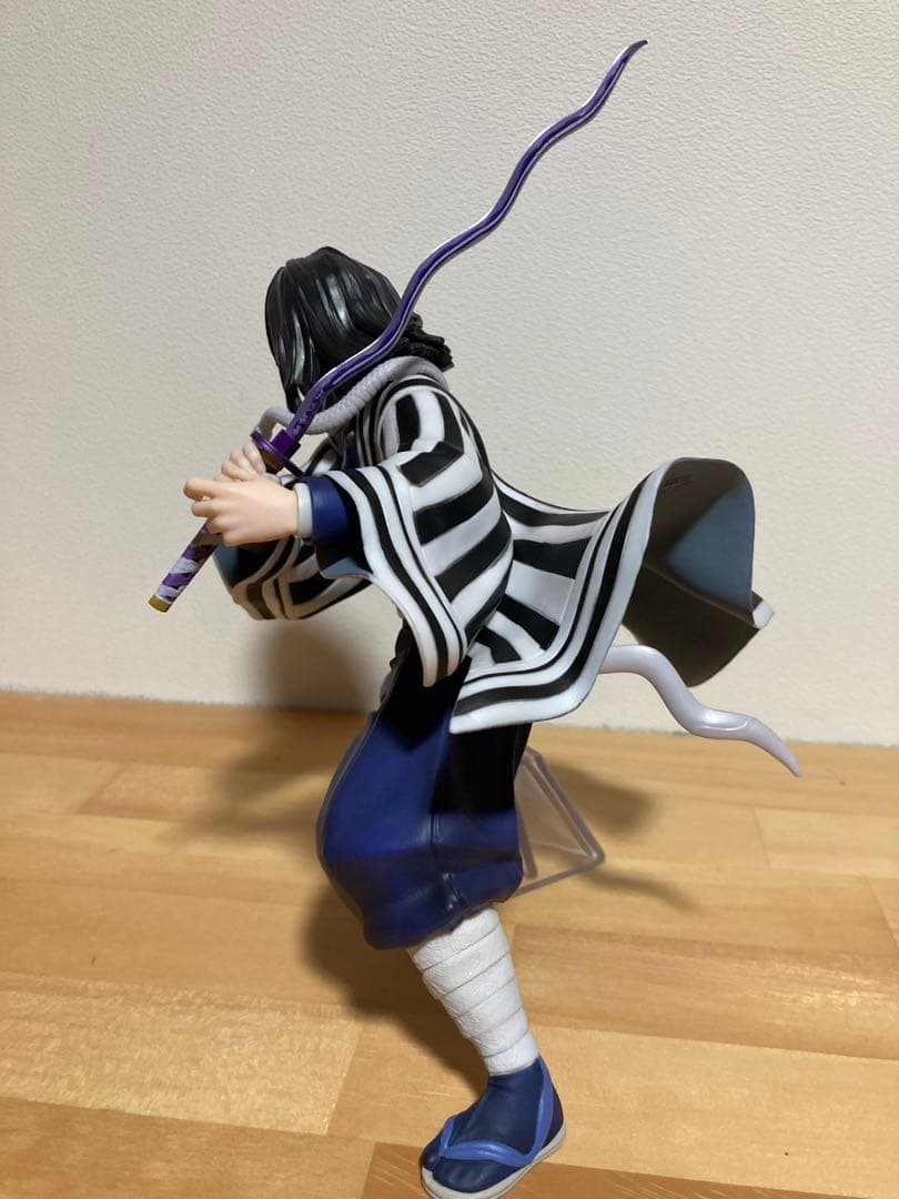 鬼滅の刃　一番くじ　伊黒　フィギュア