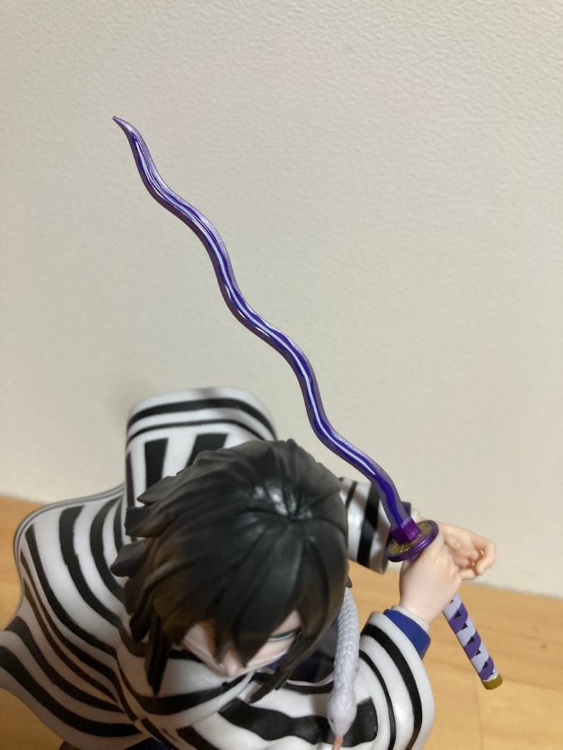 鬼滅の刃　一番くじ　伊黒　フィギュア