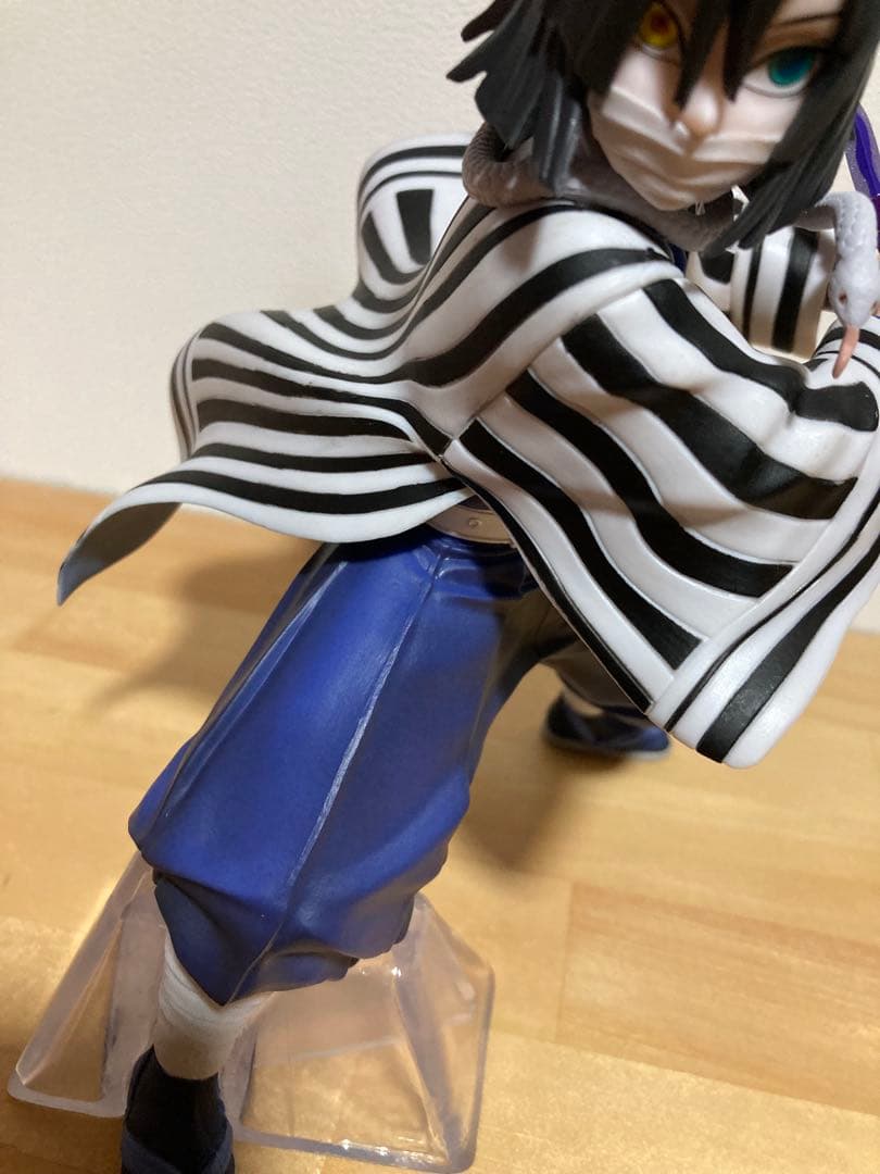 鬼滅の刃　一番くじ　伊黒　フィギュア