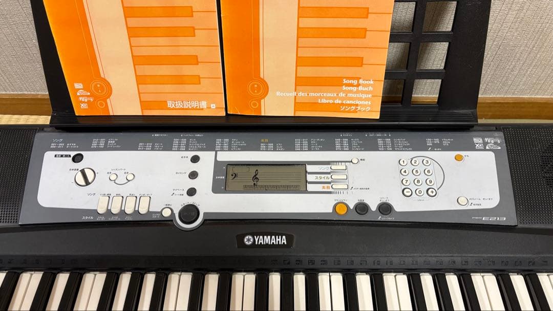 Yamaha PSR-E213 電子ピアノ電子キーボード 説明書・楽譜付き