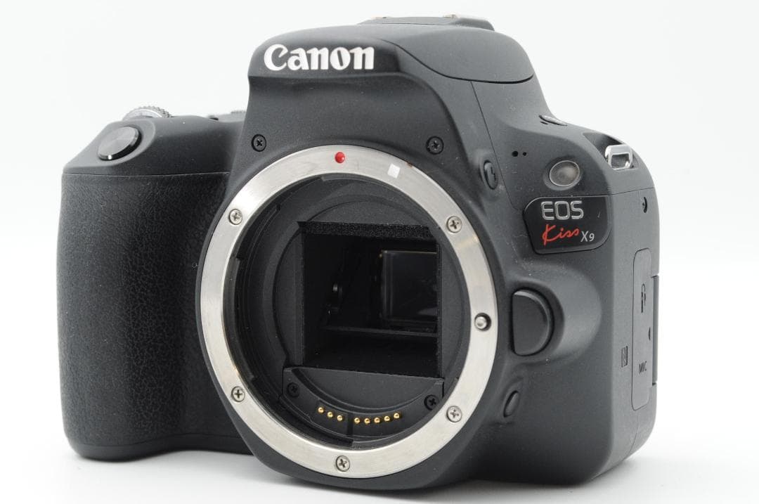☆ほぼ新品①☆冬SALE☆ Canon EOS Kiss x9 ダブルレンズ