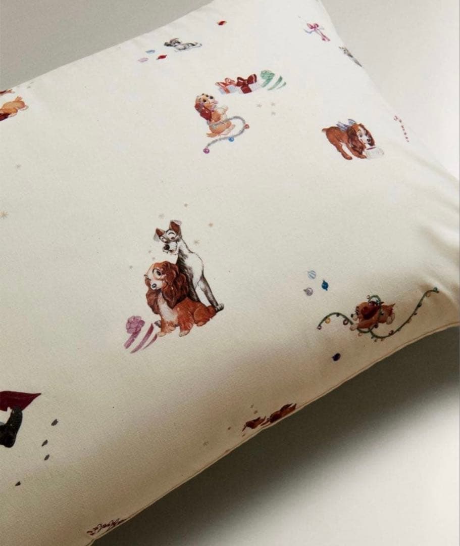 ZARA  わんわん物語　ピローケース　レディ&トランプ
