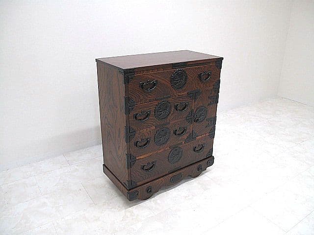 美品 鍵付 岩谷堂箪笥 車箪笥 欅材漆仕上 W82×D41×H98cm 南部鉄器