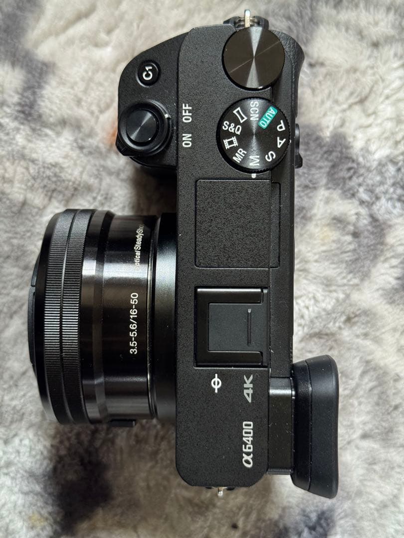 Sony α6400 ミラーレス一眼 本体と付属品