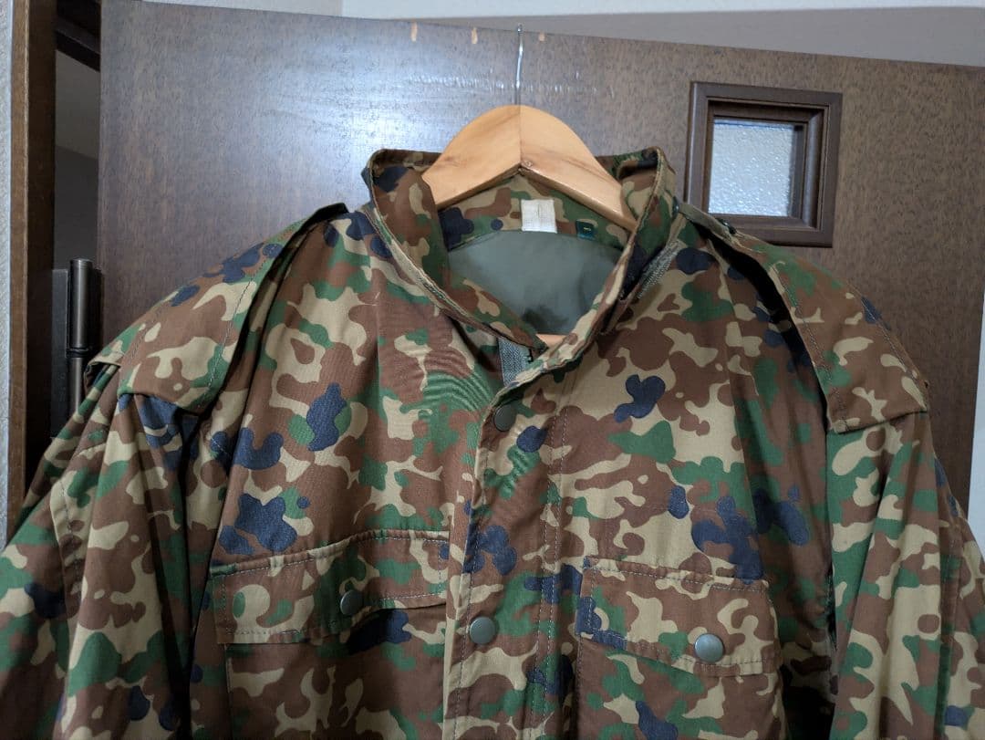陸自迷彩 防寒戦闘服外衣上下セット 迷彩防寒外被