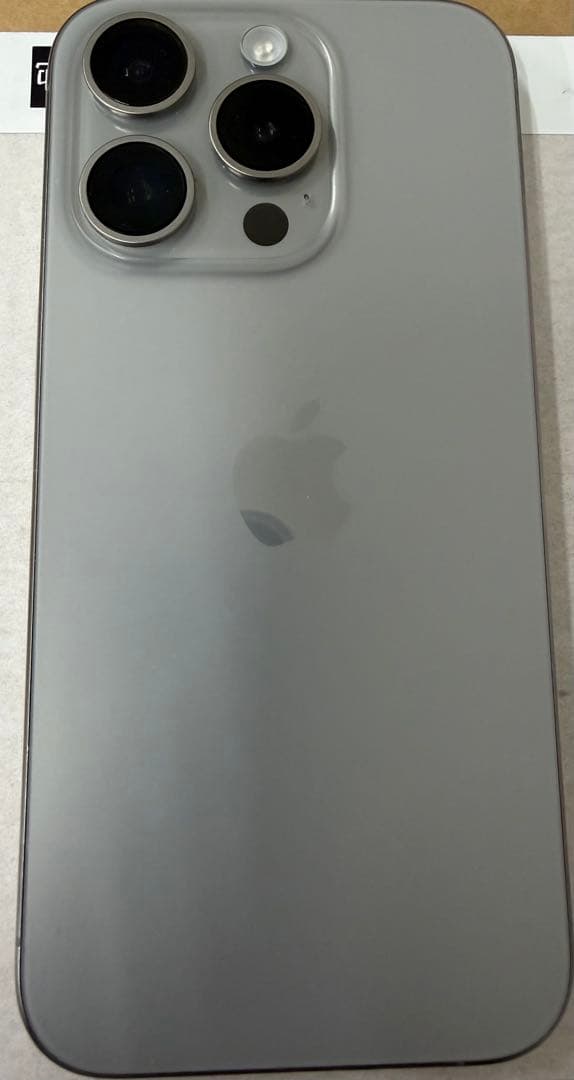 iPhone 15Pro ナチュラルチタニウム128GB simフリー