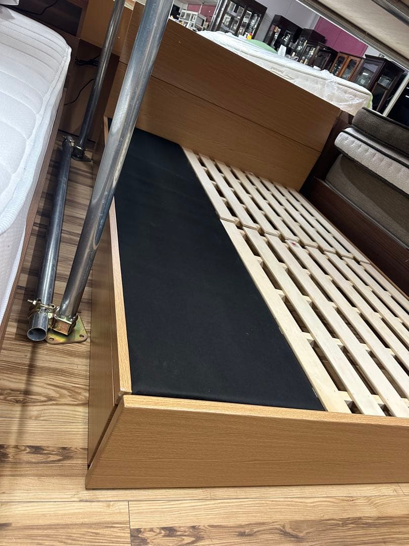 引取大歓迎　美品140cm ニトリベッド　収納付き