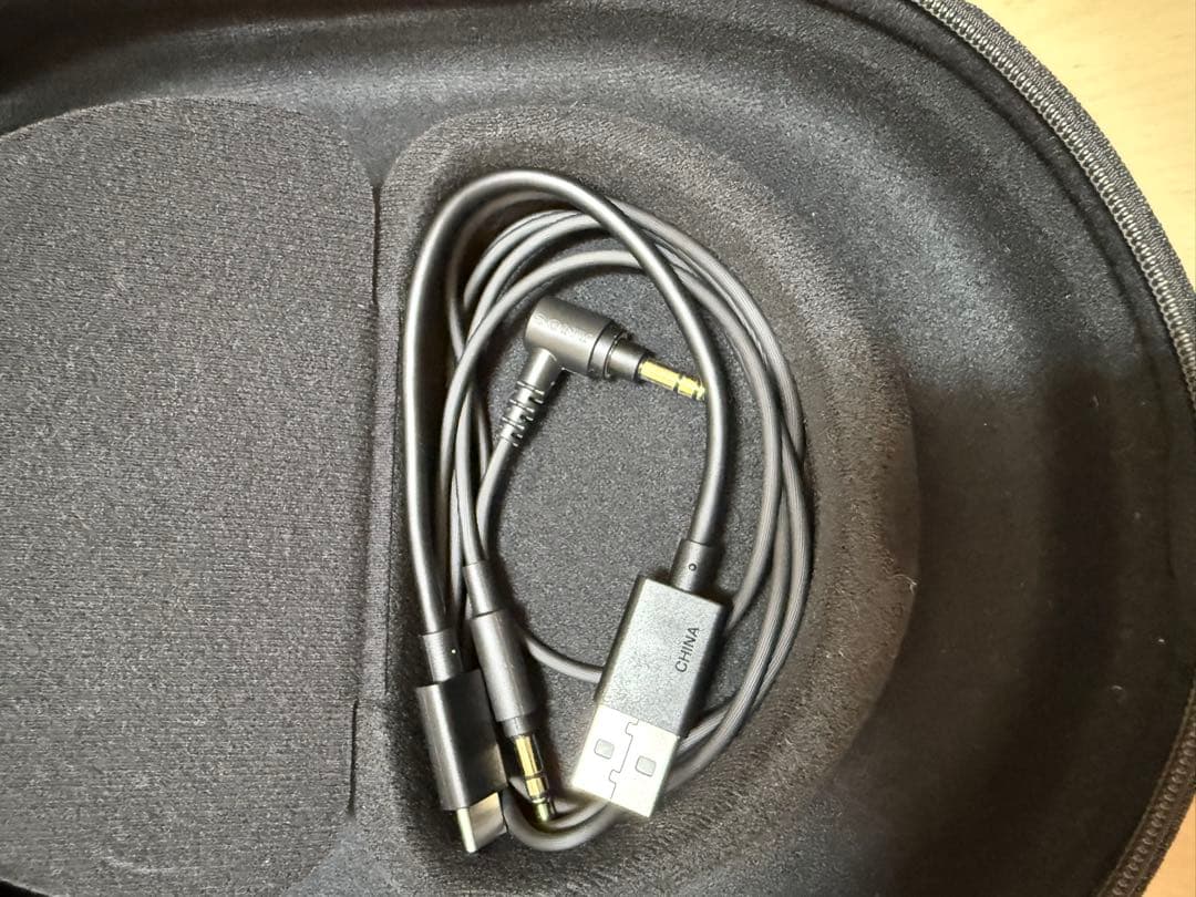 WH-1000XM5 ブラック　ソニー製