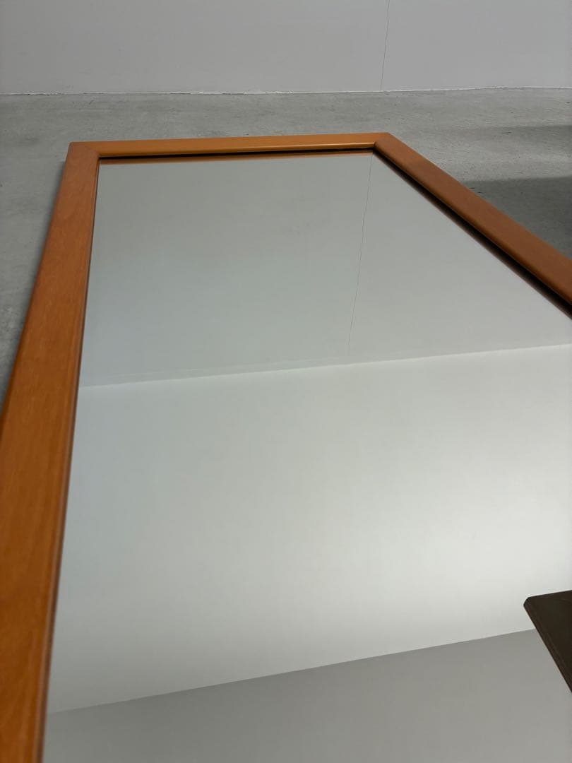 北欧　大きいサイズの姿見　美品　ビンテージ　ウォールミラー　ミッドセンチュリー