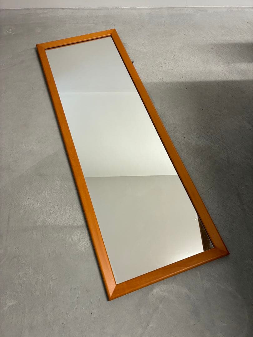 北欧　大きいサイズの姿見　美品　ビンテージ　ウォールミラー　ミッドセンチュリー