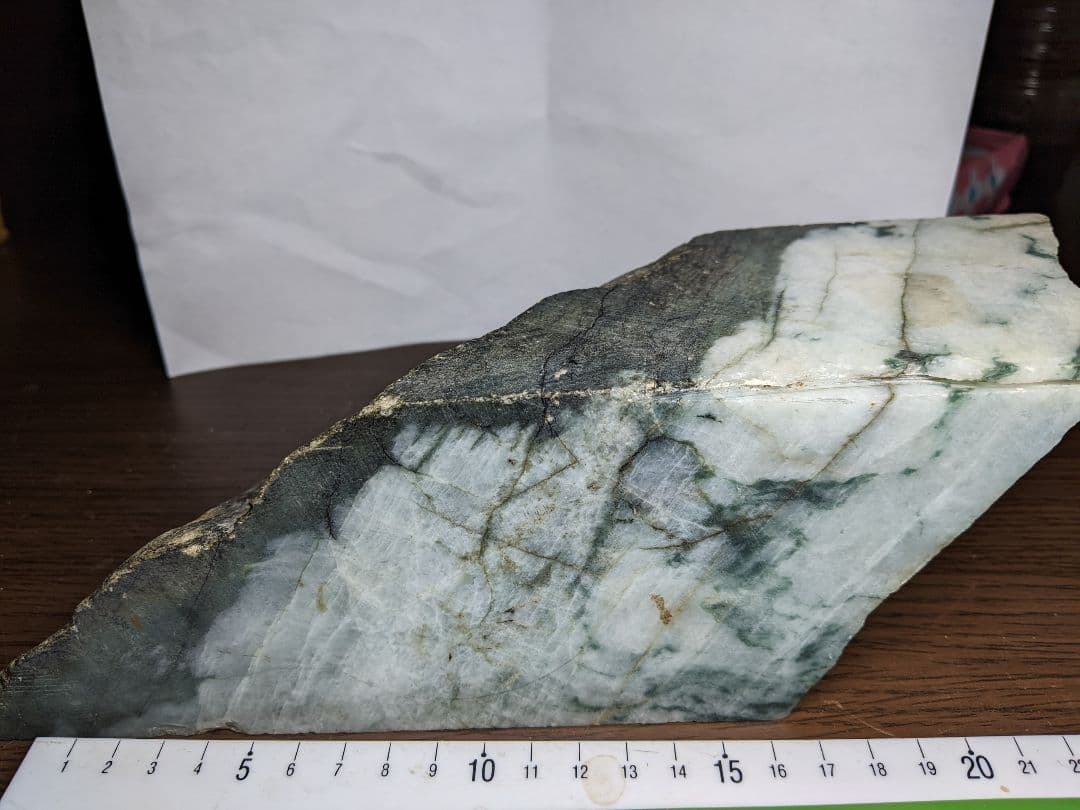 （167）ミャンマー産翡翠カット品