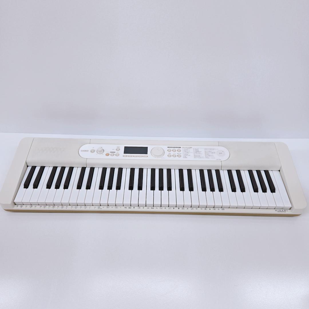 【未使用品】カシオ LK-526 楽らくキーボード 光ナビゲーション ピアノ
