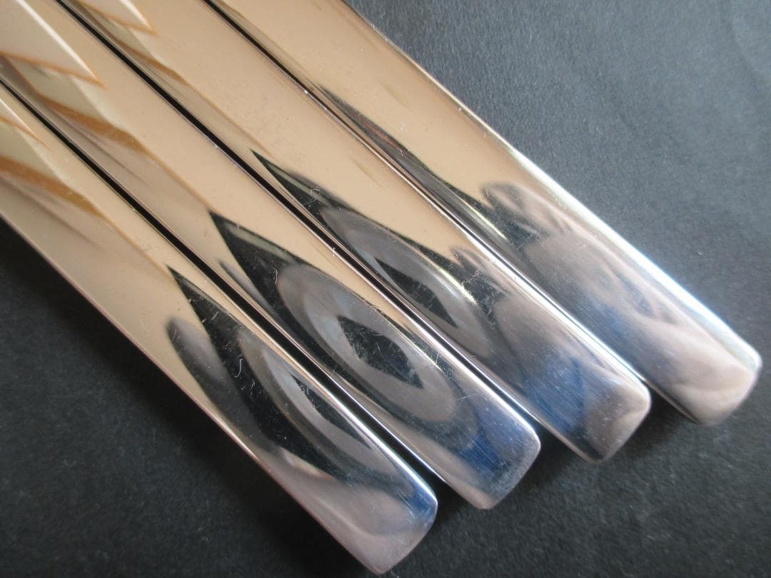 ☆仏蘭西高級銀器クリストフルシルバー　プティフォーク４本　日本限定品　収納箱入り