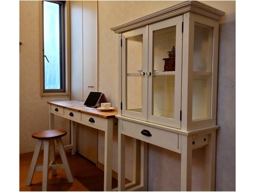 ハンドメイド木製キャビネット 医療棚 ケビント　什器