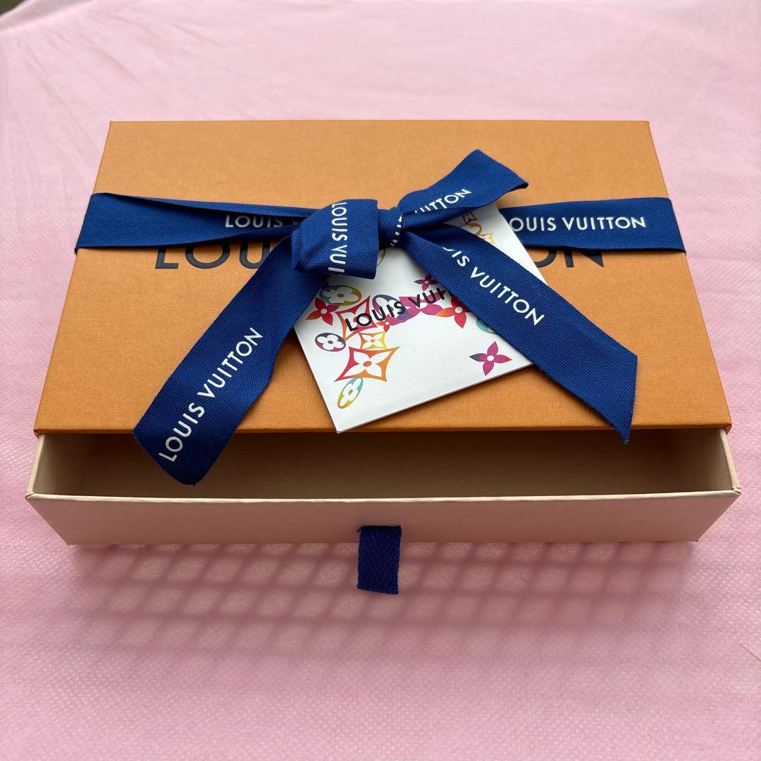 LOUIS VUITTON 携帯ケース