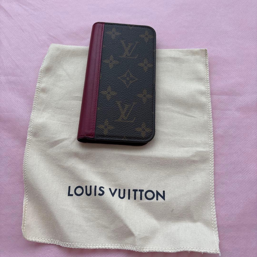LOUIS VUITTON 携帯ケース