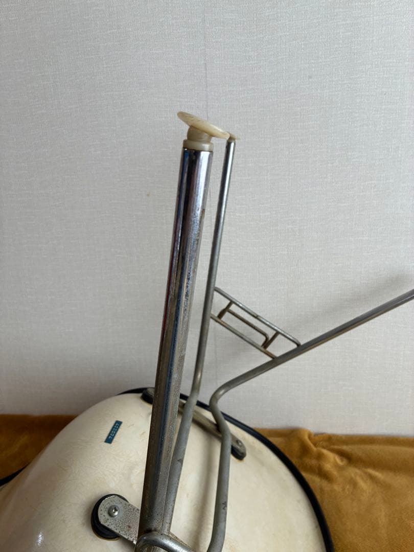 ヴィンテージ 日本製 イームズ ハーマンミラー シェルチェア ナウガハイドレザー