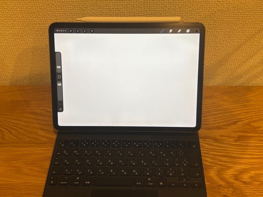 iPad Pro 11インチ　cellularモデル64GB