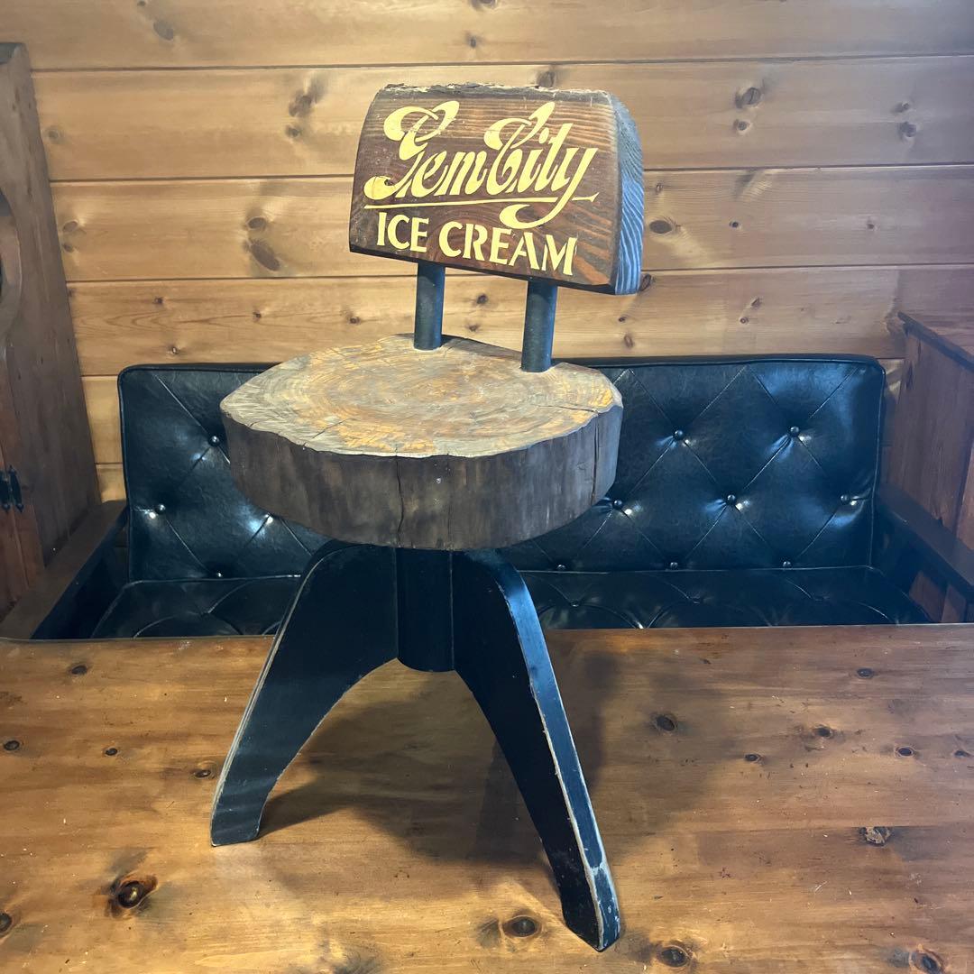 Gem City アイスクリーム風ステンシル背板 ピアノ椅子　切り株ハンドメイド