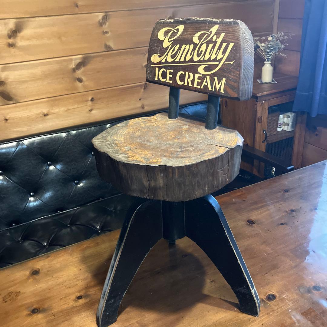 Gem City アイスクリーム風ステンシル背板 ピアノ椅子　切り株ハンドメイド