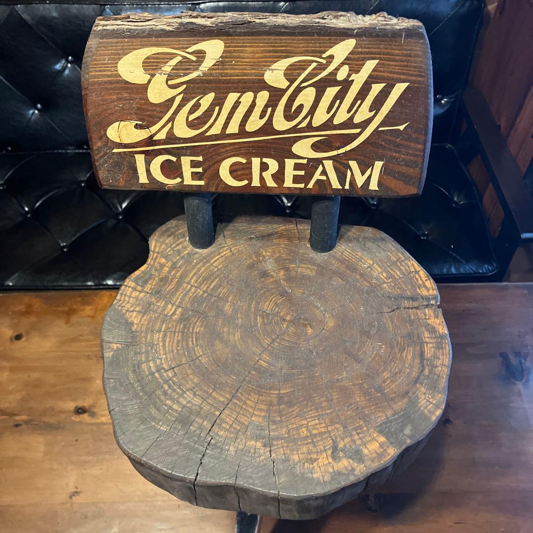 Gem City アイスクリーム風ステンシル背板 ピアノ椅子　切り株ハンドメイド