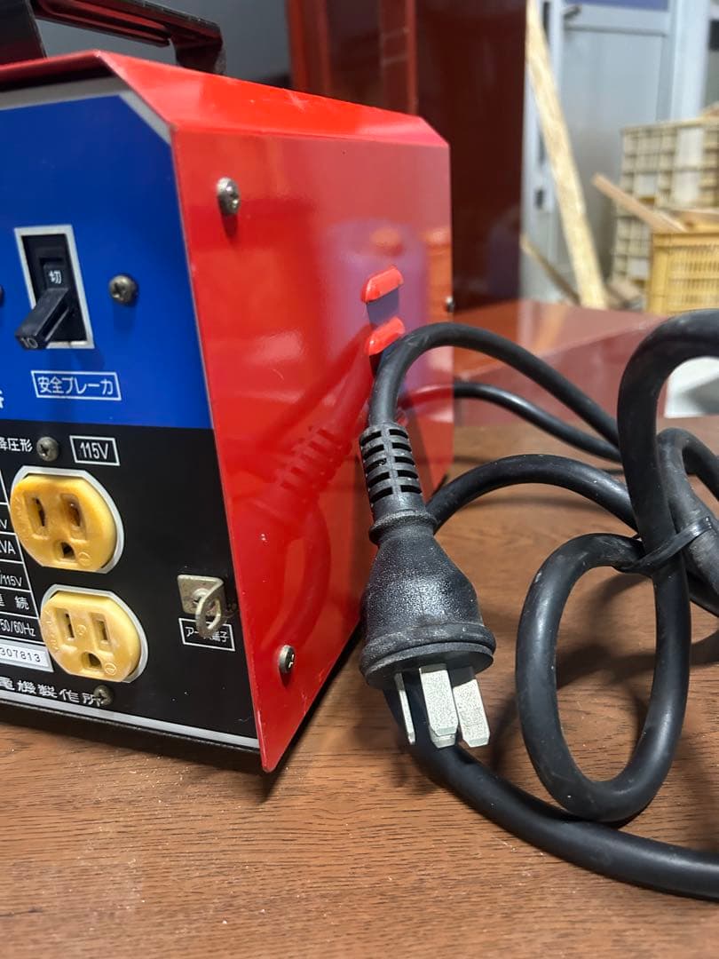 DAN 電圧変換器　だんトラ