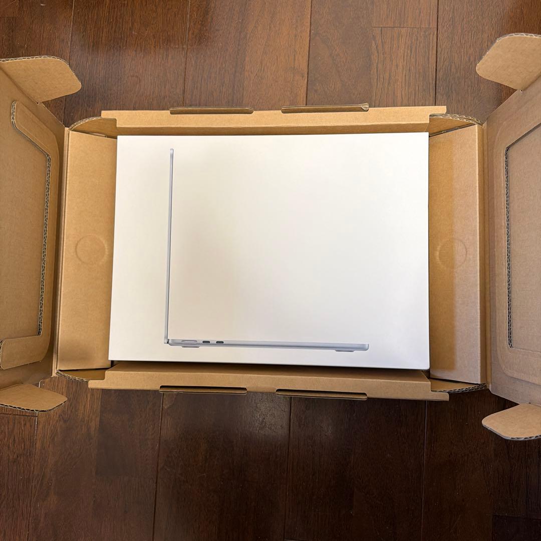 Macbook air M4 13インチ 16GB 256GB スカイブルー