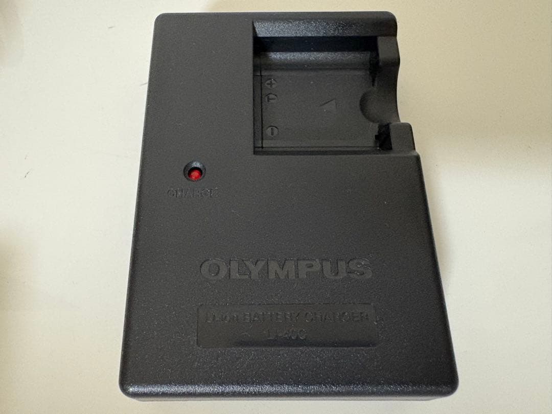 【美品・動作確認済】OLYMPUS μ1060 コンデジ　シルバー
