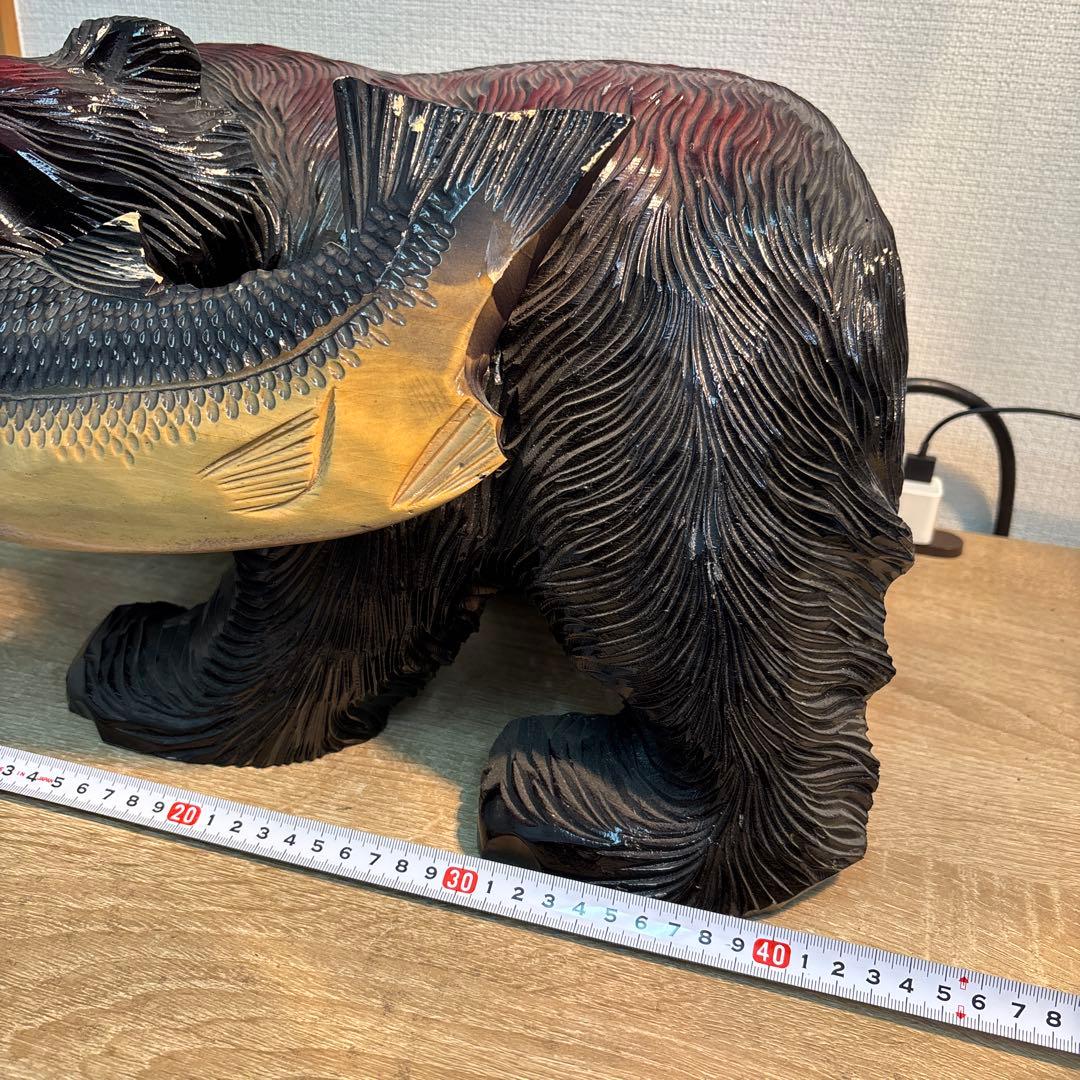 木製クマと魚の彫刻 約40cm