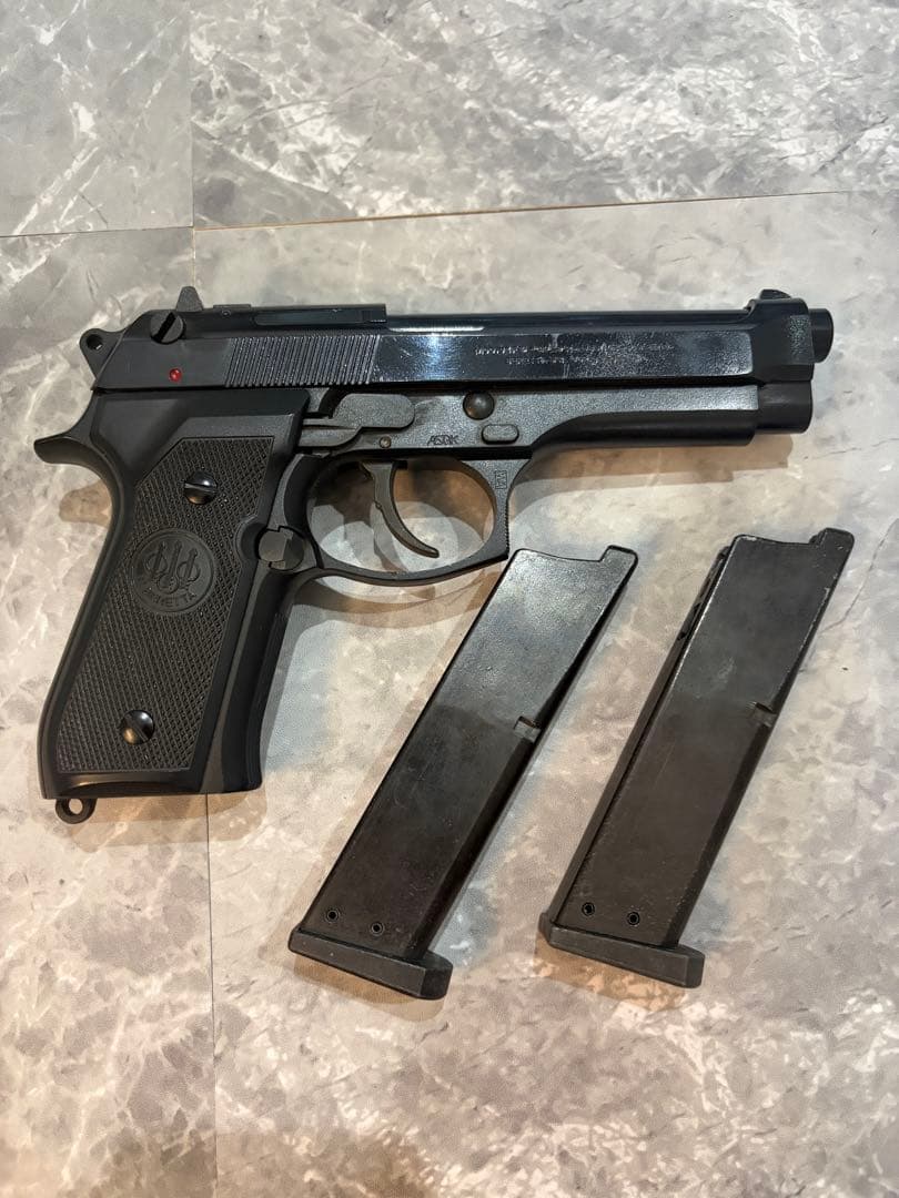 WA PIETRO BERETTA M92FS ビンテージ マガジン2本付き