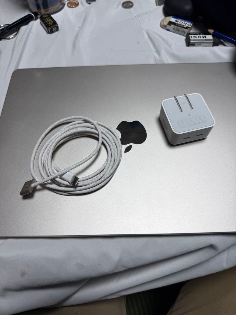 MacBook Air M3｜バッテリーサイクル24回｜付属品あり